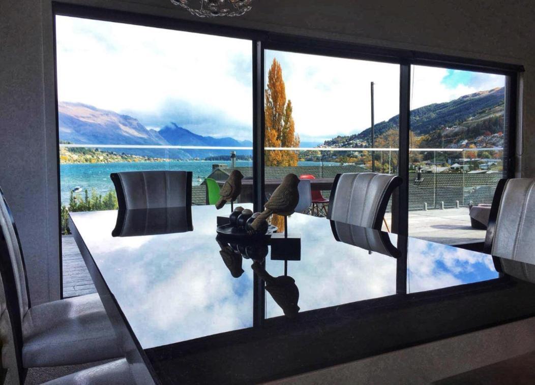 Pencarrow Lakeside Apartment Queenstown Bagian luar foto