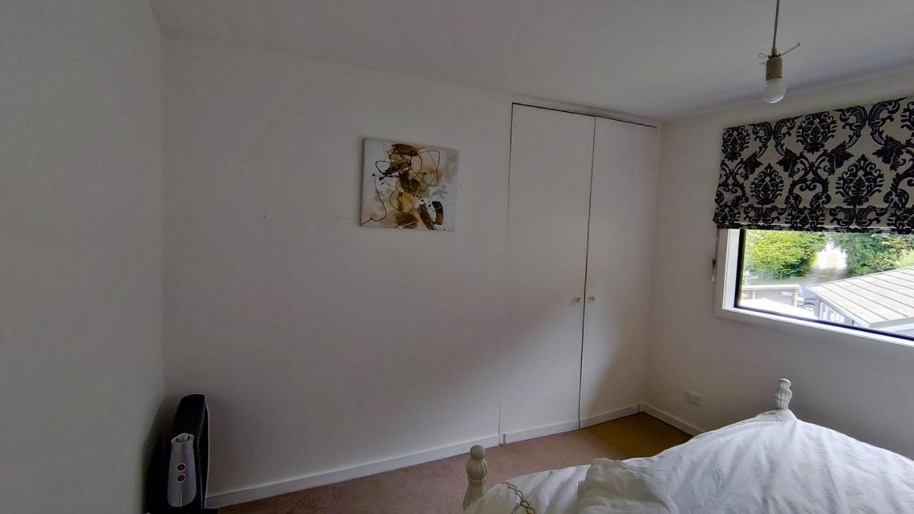 Pencarrow Lakeside Apartment Queenstown Bagian luar foto