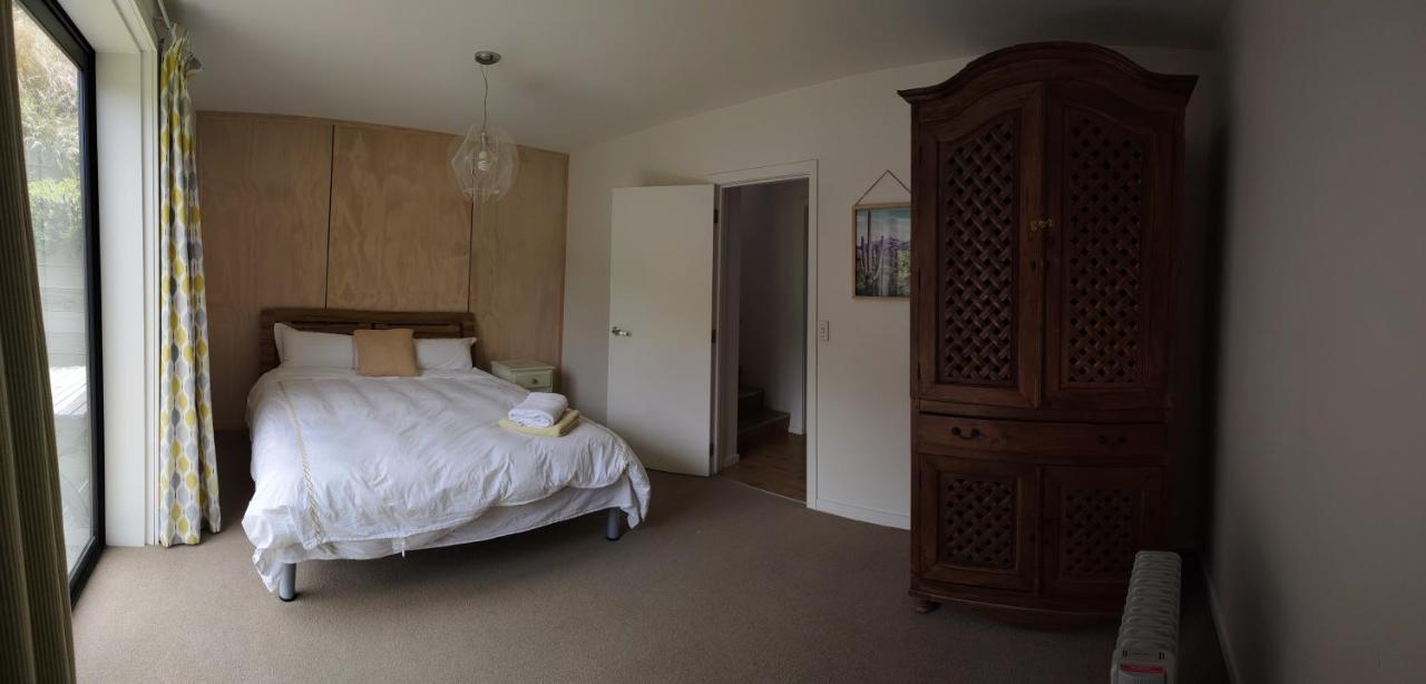 Pencarrow Lakeside Apartment Queenstown Bagian luar foto